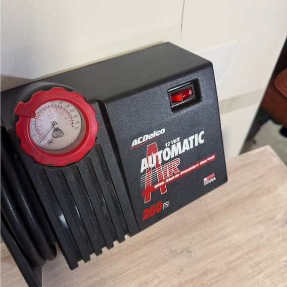 ACDelco Automatic Air Compressor - Picture 2 of 3
